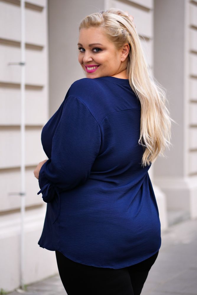  Navy blue CRYNO blouse