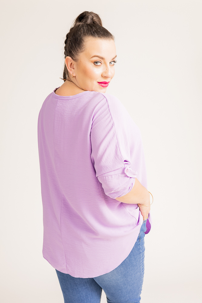 Lilac Blouse with GERTO Pendant