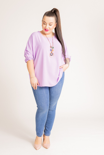 Lilac Blouse with GERTO Pendant