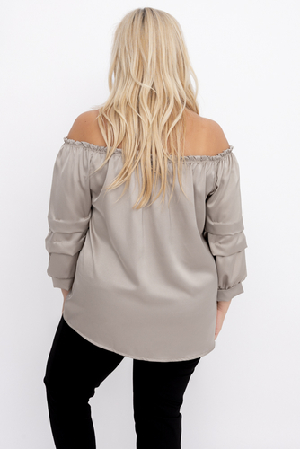 Blouse beige à manches volantées