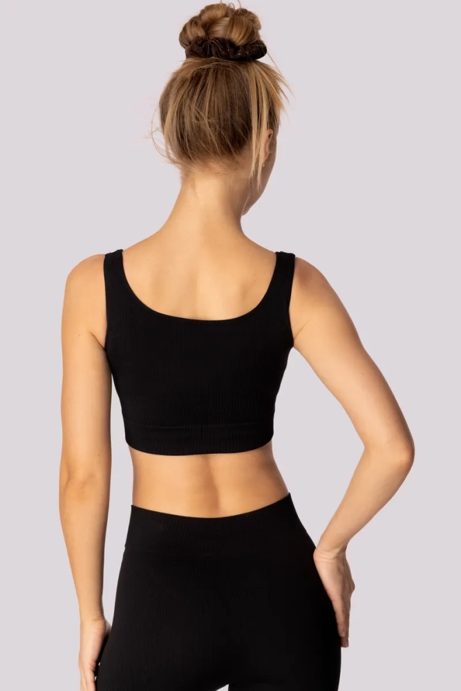 Top noir côtelé