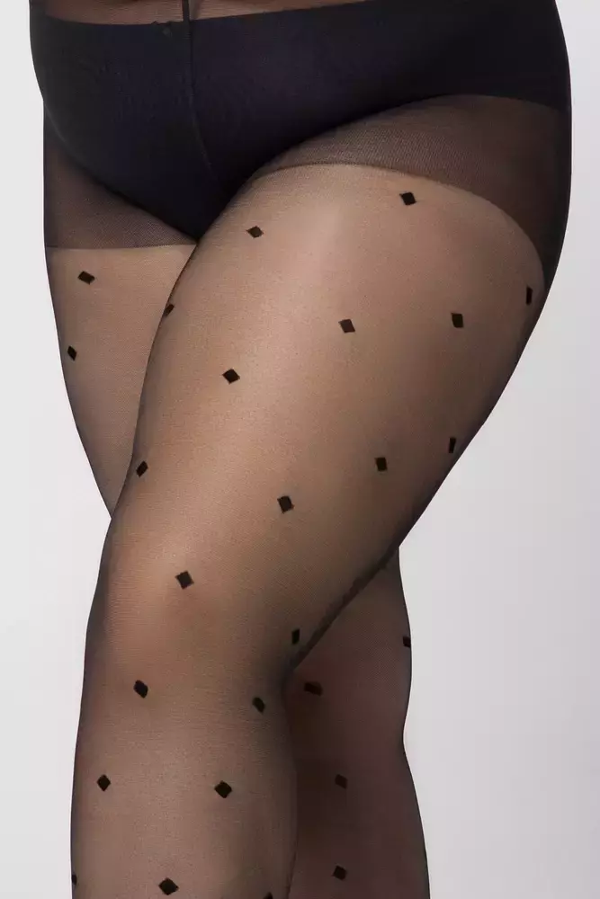 Leotardos negros con diamantes