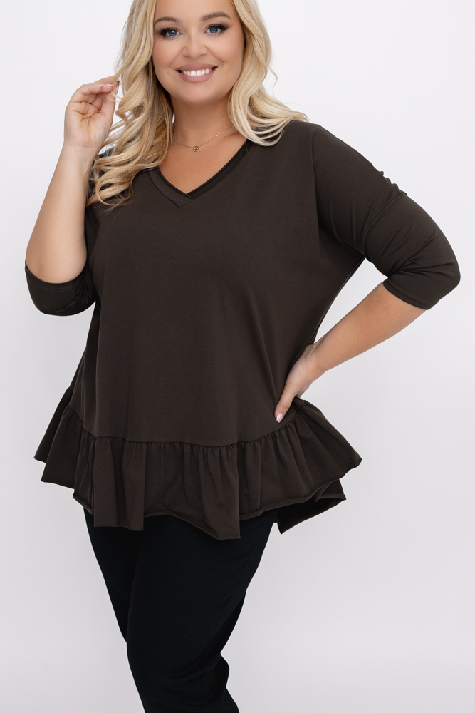 Sjokoladebluse med volang