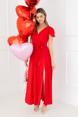 Robe en brocart rouge