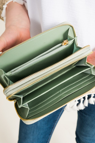 Mint QUEEN Wallet