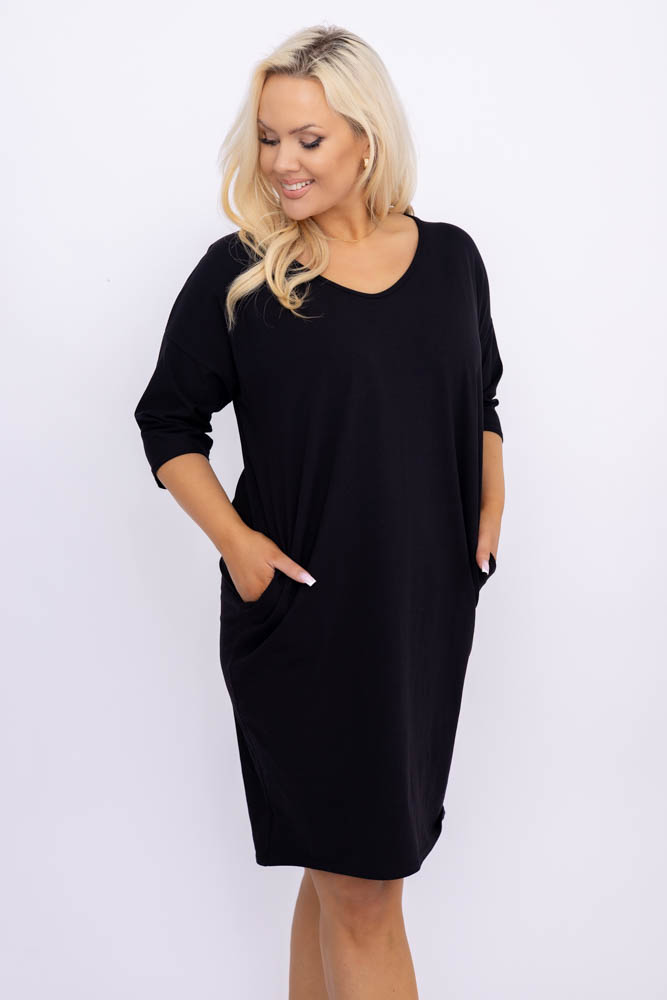 Vestido negro con aberturas