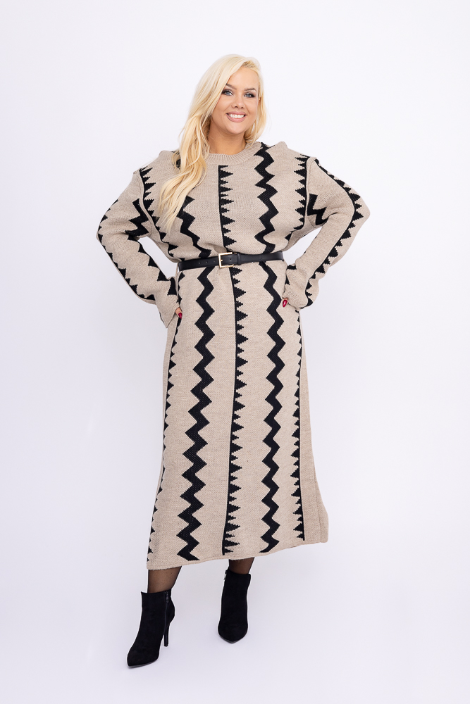 Robe pull beige foncé