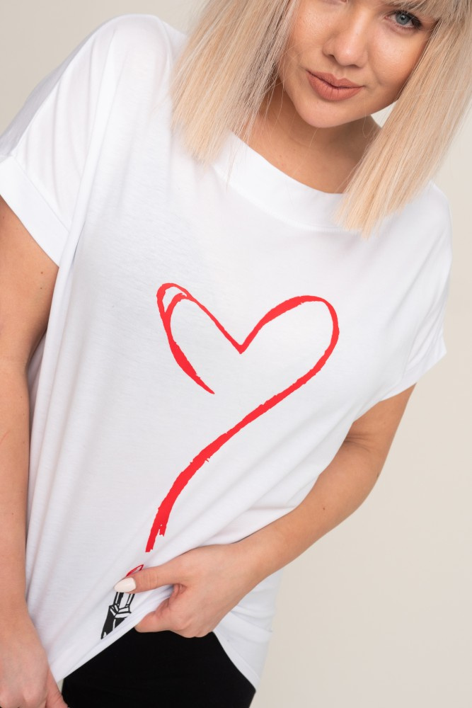 White Blouse LIPSTI