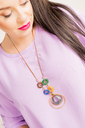 Liliowa Bluzka z wisiorkiem