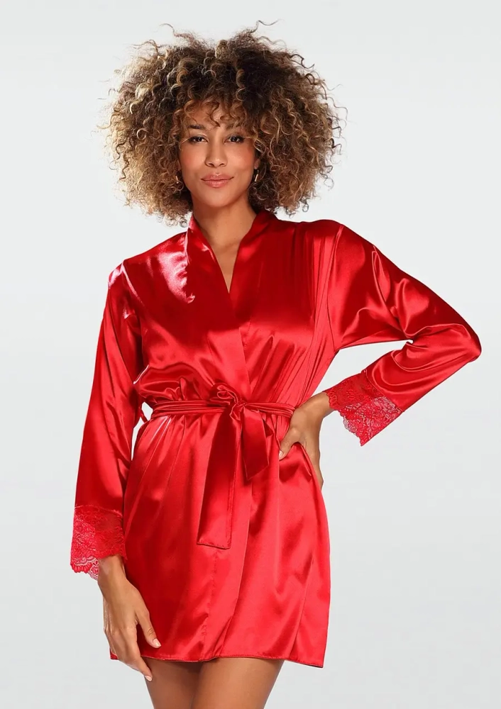 Roter Satin-Bademantel