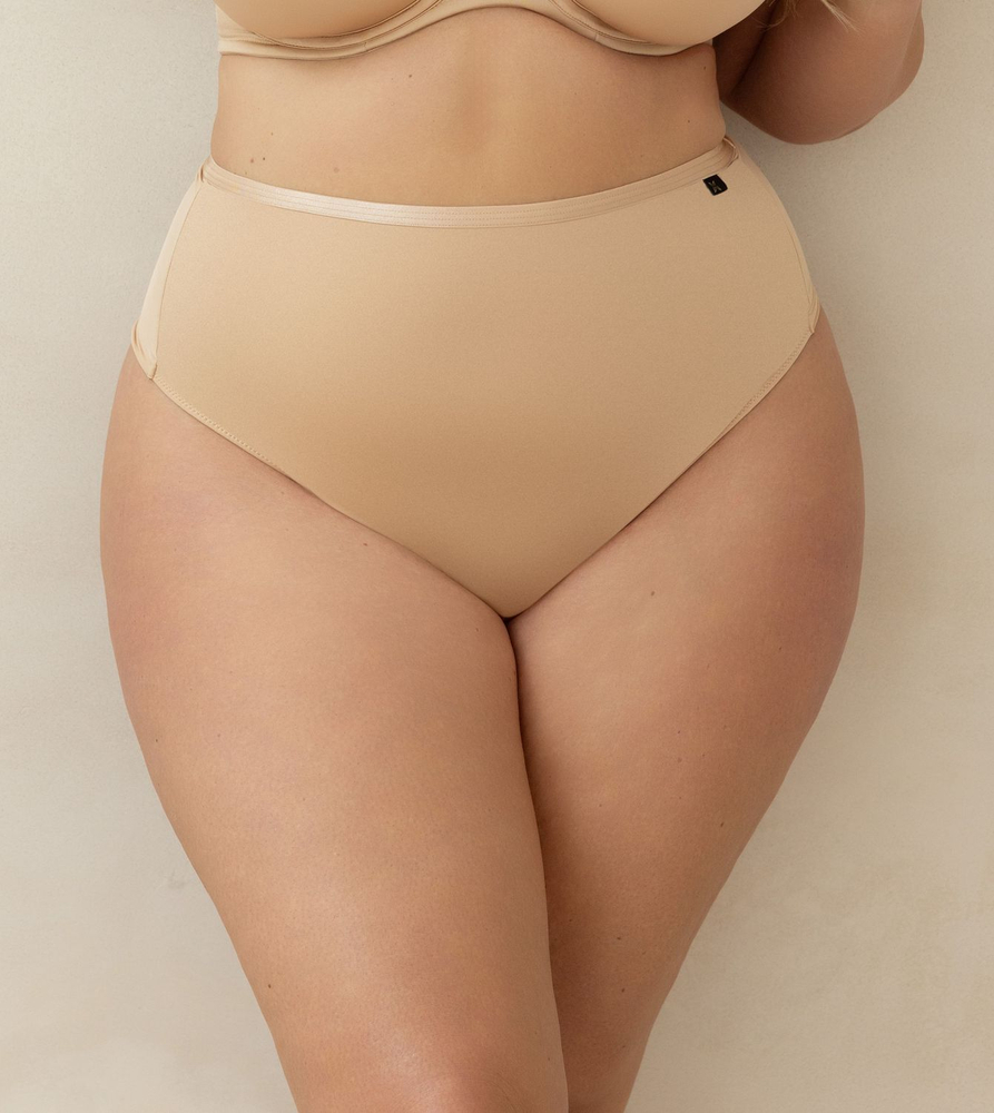 Tanga beige de cintura alta