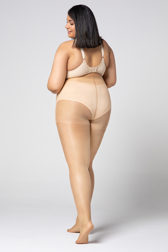 Flesh-colored tights