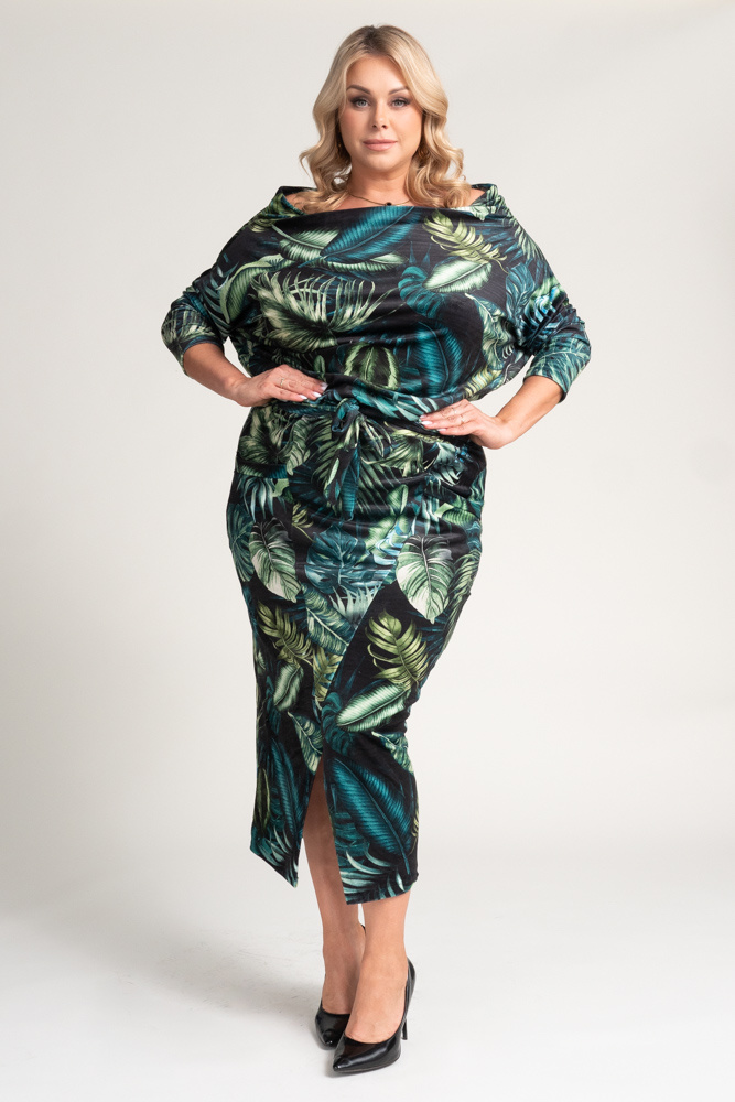 MIRI Velour Dress Pattern 1