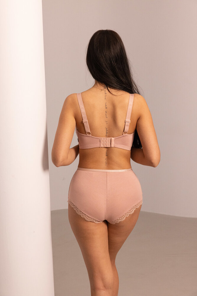 Short rose poudré
