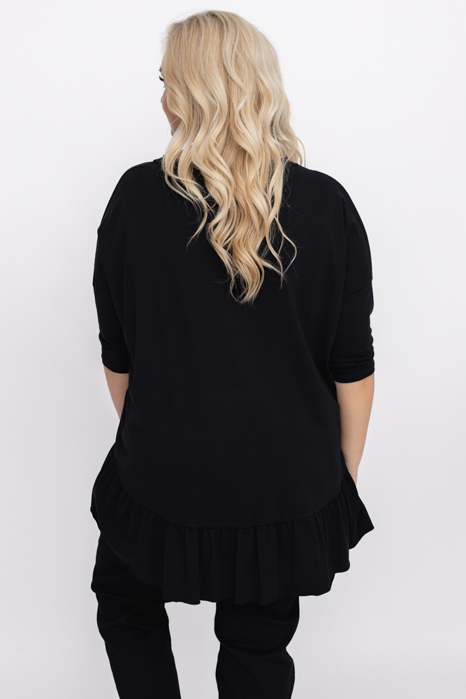  Svart bluse med volang