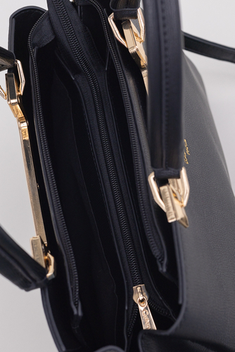 Schwarze Handtasche