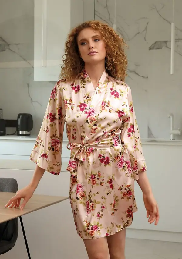 Peignoir en satin DK-P 004