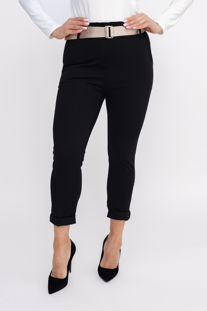 Pantaloni negri cu curea