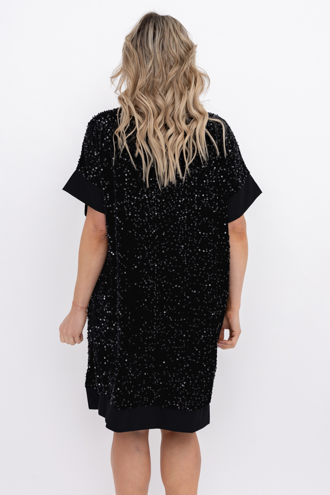 Czarna Sukienka z cekinami