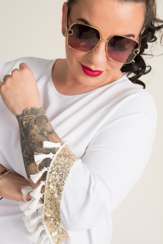 Weiß-goldene Bluse mit Quasten