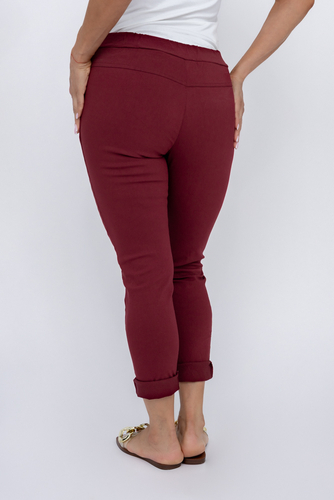 Kastanienbraune Hose