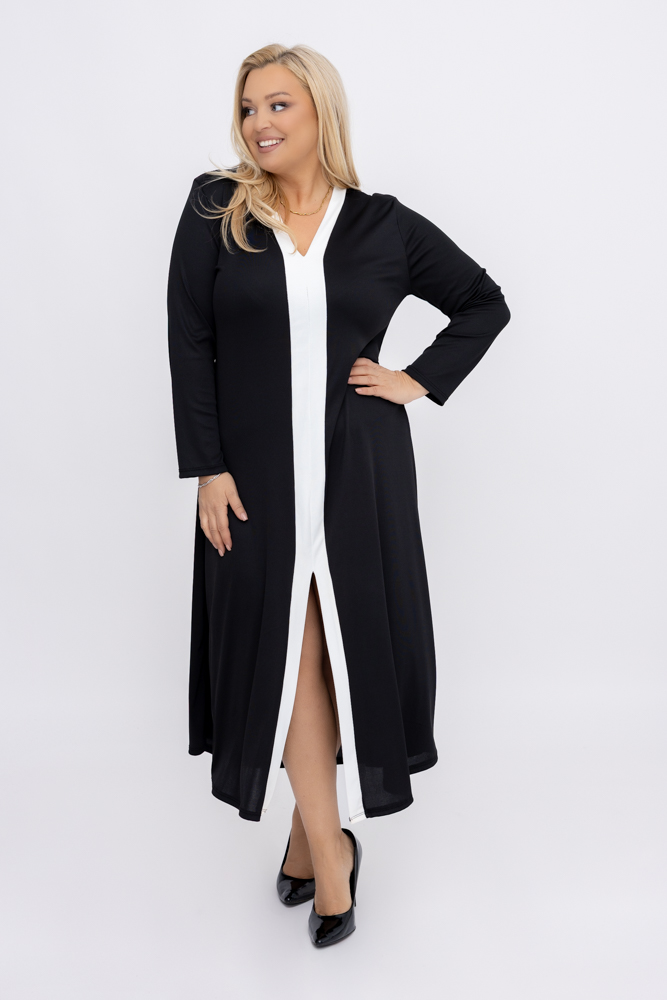 Robe noire côtelée