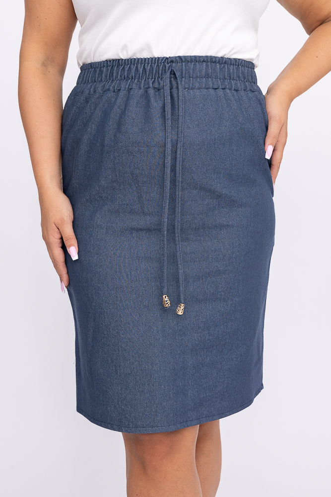 Falda azul oscuro