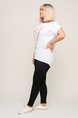 White Blouse LIPSTI