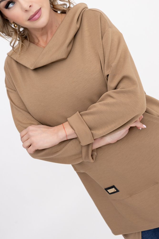 Kamelfarbener Kapuzenpullover OASIS