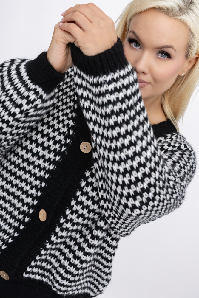  Black and White Sweater