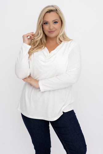Blusa café con escote vaporoso 