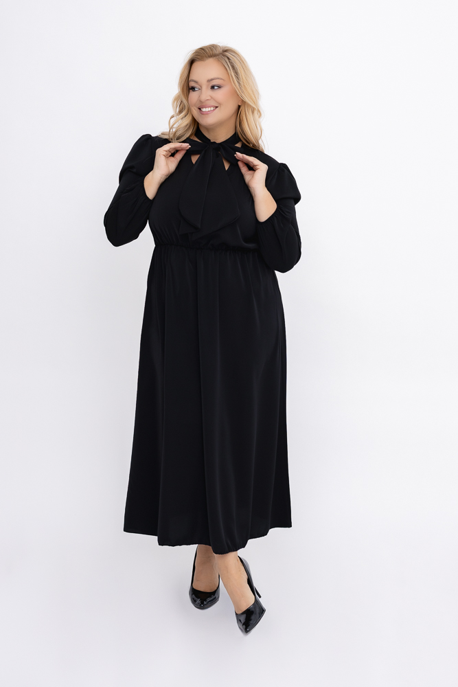 Czarna Sukienka satynowa