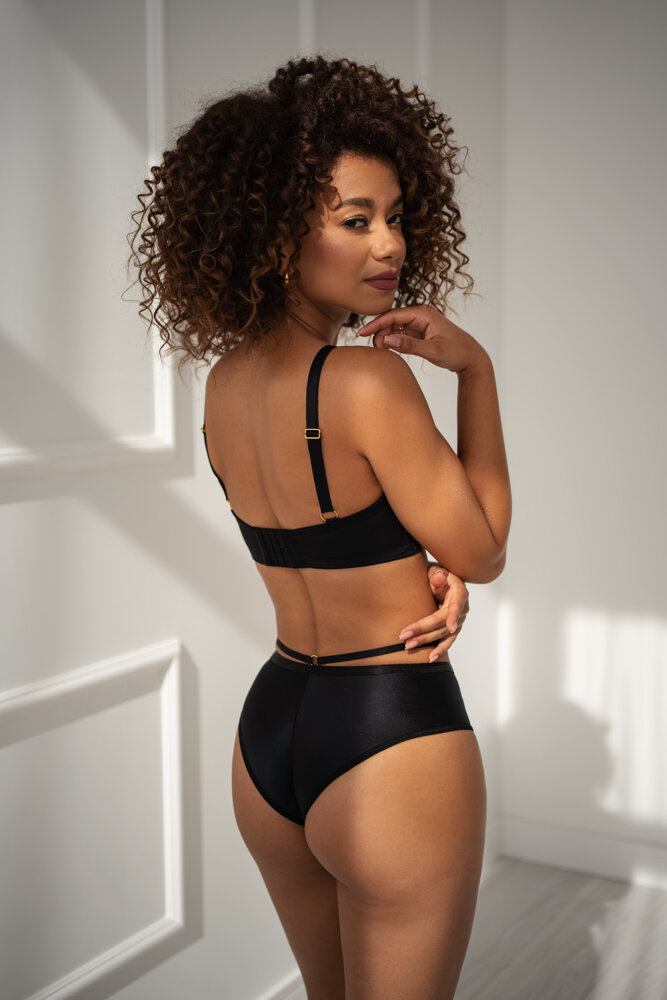 Tanga negro de cintura alta