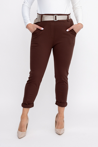 Dunkelbraune Hose mit Gürtel