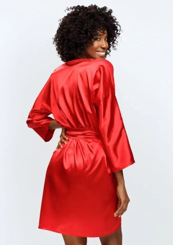 Peignoir en satin rouge