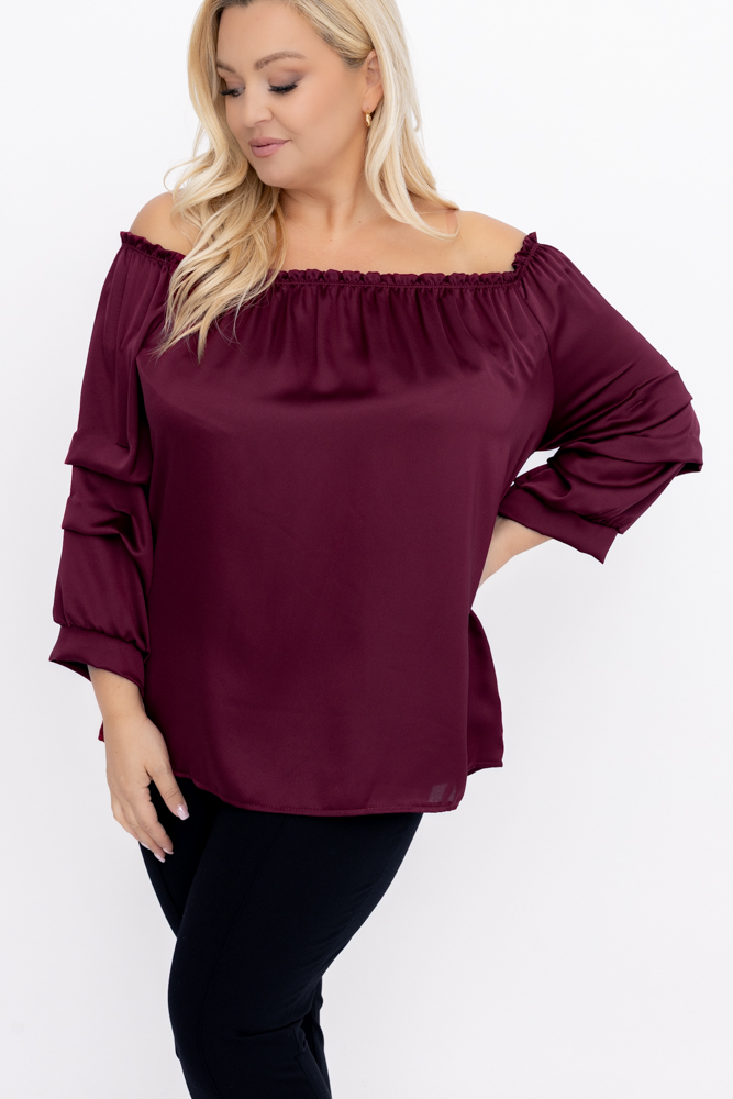 Blusa burdeos con mangas de volantes
