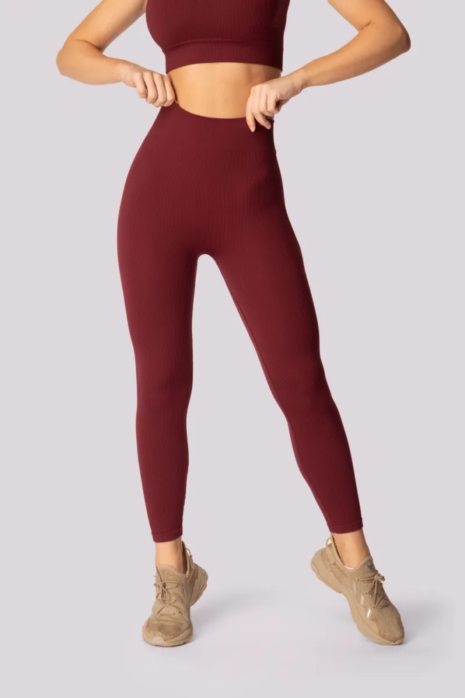 Burgunderfarbene gerippte Leggings