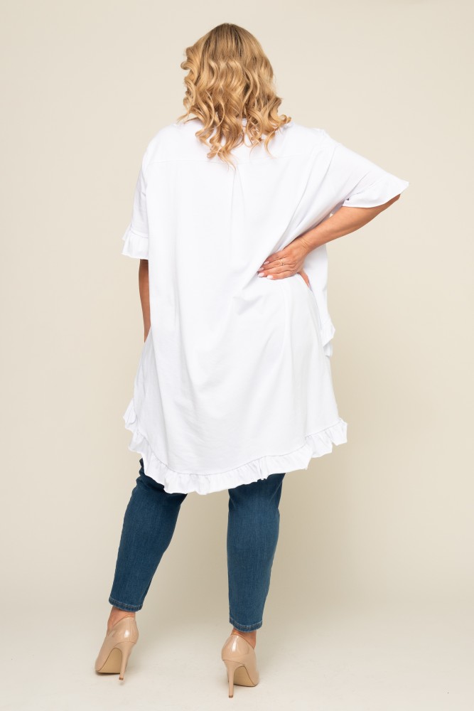 Blusa blanca con volante