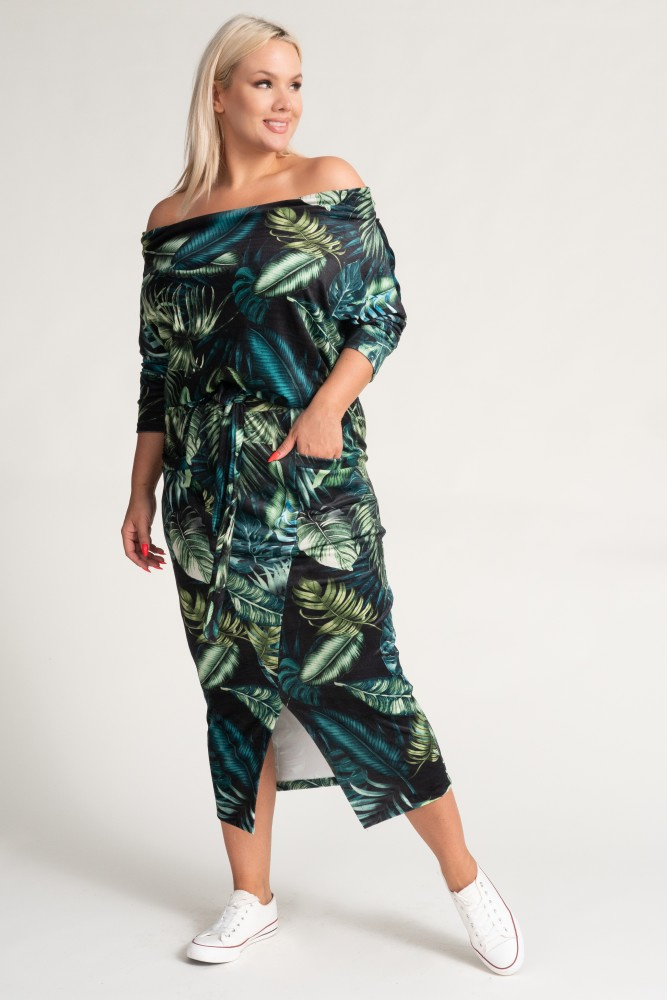 MIRI Velour Dress Pattern 1