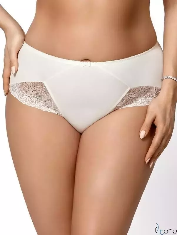 K426 bragas crema