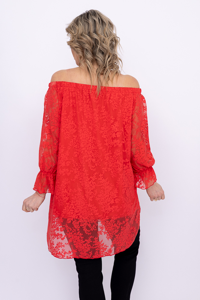 Tunique en dentelle rouge