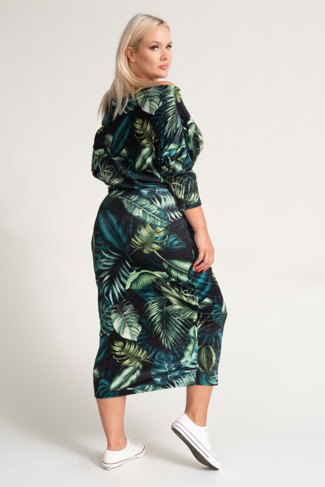 MIRI Velour Dress Pattern 1
