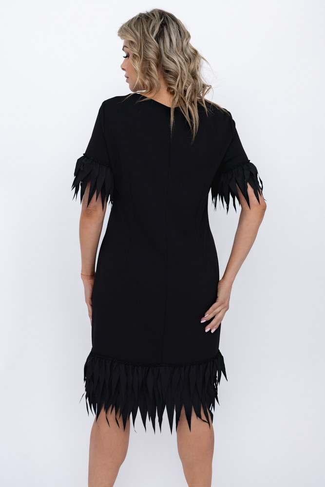 Fuchsiové třpytivé šaty 