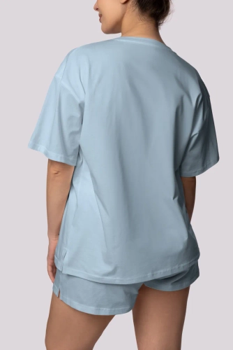 Pijama albastru deschis cu pantaloni scurți