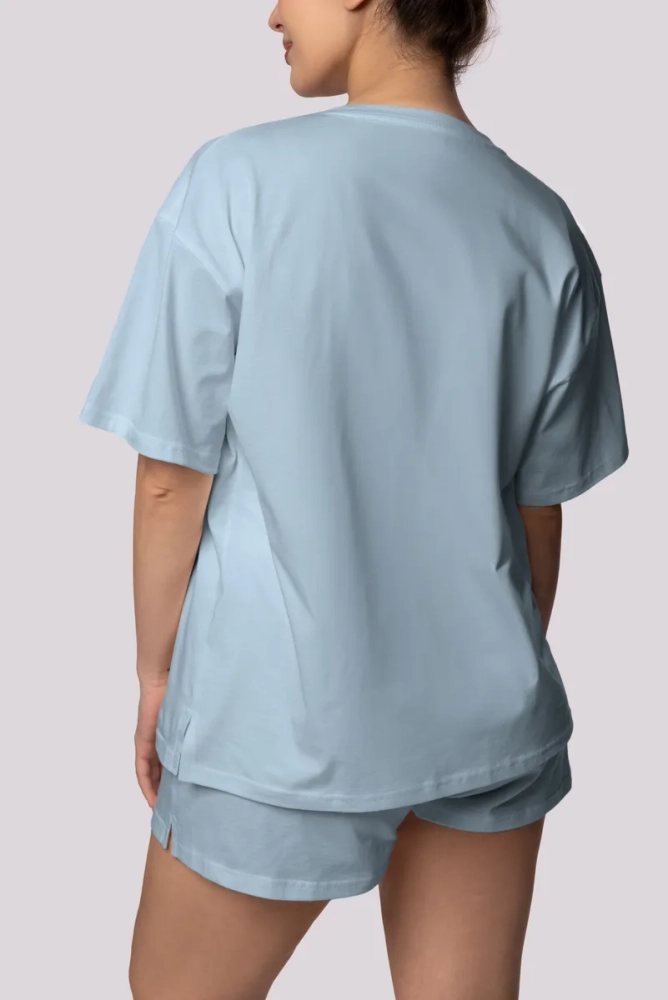 Pijama albastru deschis cu pantaloni scurți