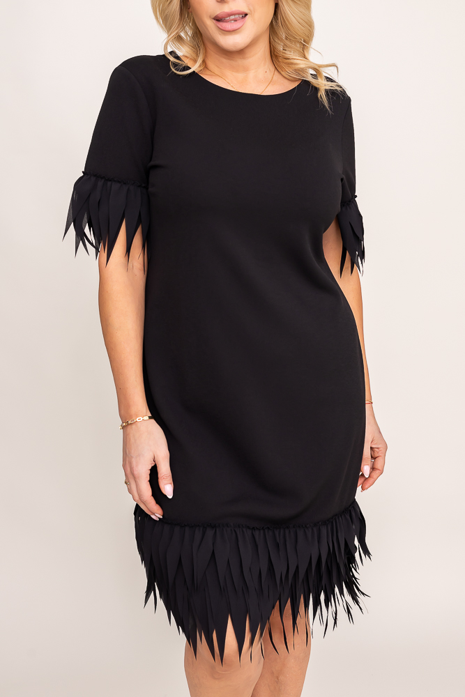 Vestido negro adornado