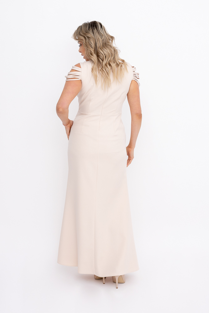 Jasnobeżowa Sukienka z łańcuszkiem