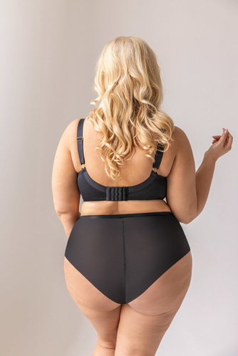 Pantalón negro de cintura alta