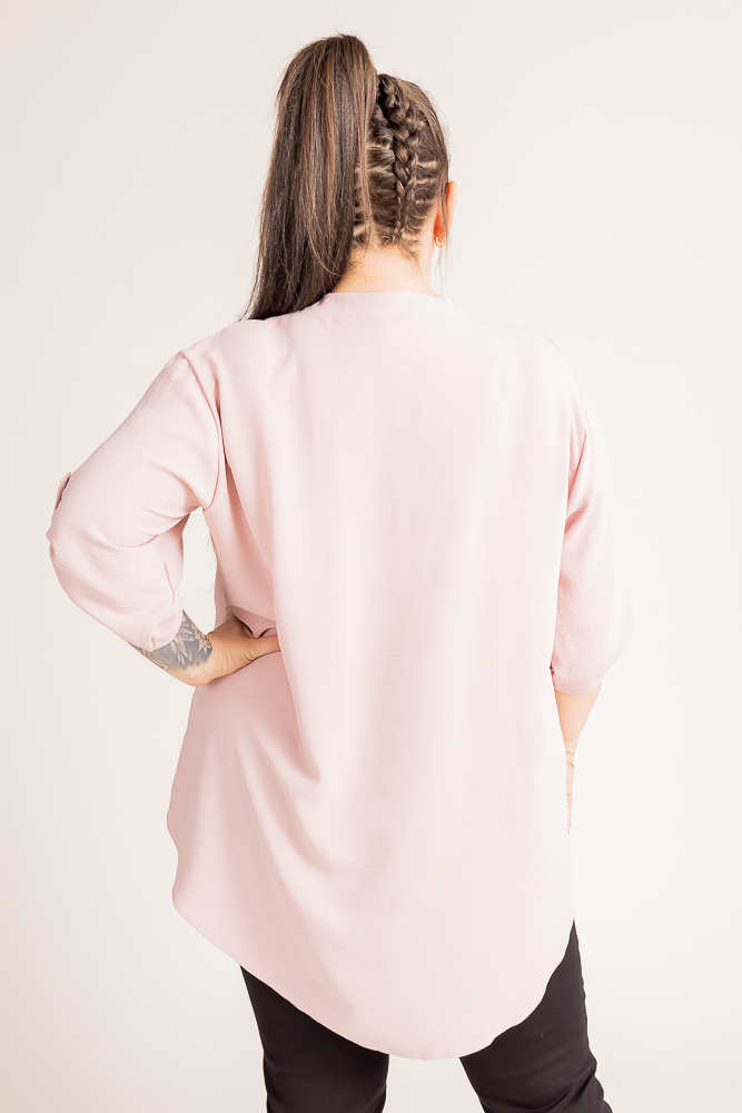 Chemise rose poudré avec col montant