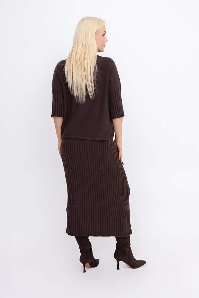 Czekoladowy Komplet sweterkowy